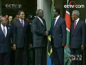 Kenya's rival politicians have signed a power-sharing agreement.