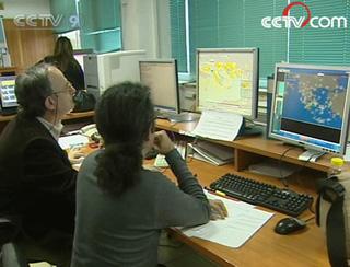 Each morning, the weather forecast team of the Greek National Meteorological Service holds a meeting to share and gather weather information of Greece.(Photo: CCTV.com)