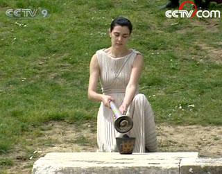 The Beijing Olympic torch will be lit by the sun's rays in ancient Olympia on Monday.(Photo: CCTV.com)