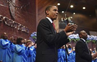 U.S. presumptive Democratic presidential candidate Senator Barack Obama (D-IL) arrives for services at the Apostolic Church of God in Chicago, June 15, 2008. (Xinhua/Reuters Photo)