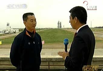 CCTV reporter Xu Zhaoqun at the Jiuquan Satellite Launch Center