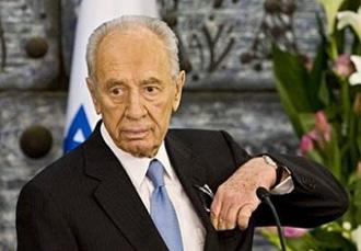 Israeli President Shimon Peres is seen at his Jerusalem residence after receiving the official results of the February 10 legislative elections.(AFP/Yoav Lemmer)