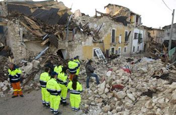 Rescuers have searched through the night for survivors of that earthquake in Italy which leaves thousands of homeless huddled in tents and rough shelters.
