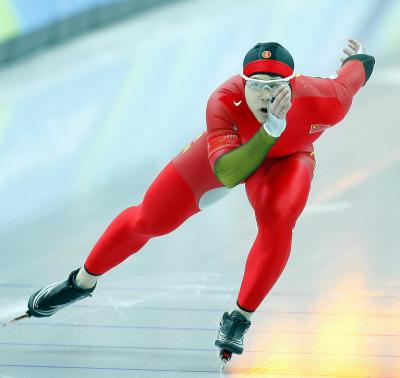 速度滑冰男子1000米赛于凤桐列第34位(1)